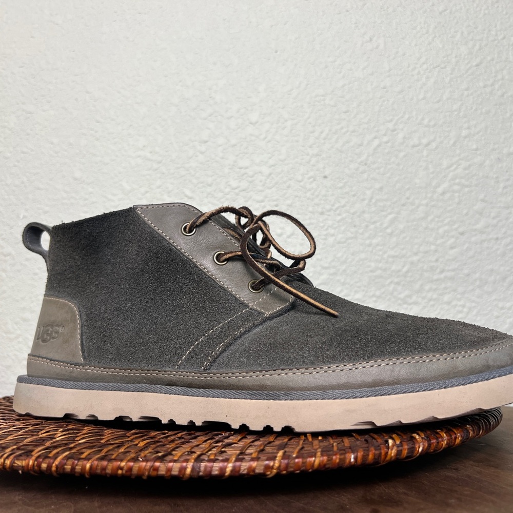 UGG NEUMEL UNLINED LEATHER CHARCOAL MENS US 11 - Picture 2 of 10